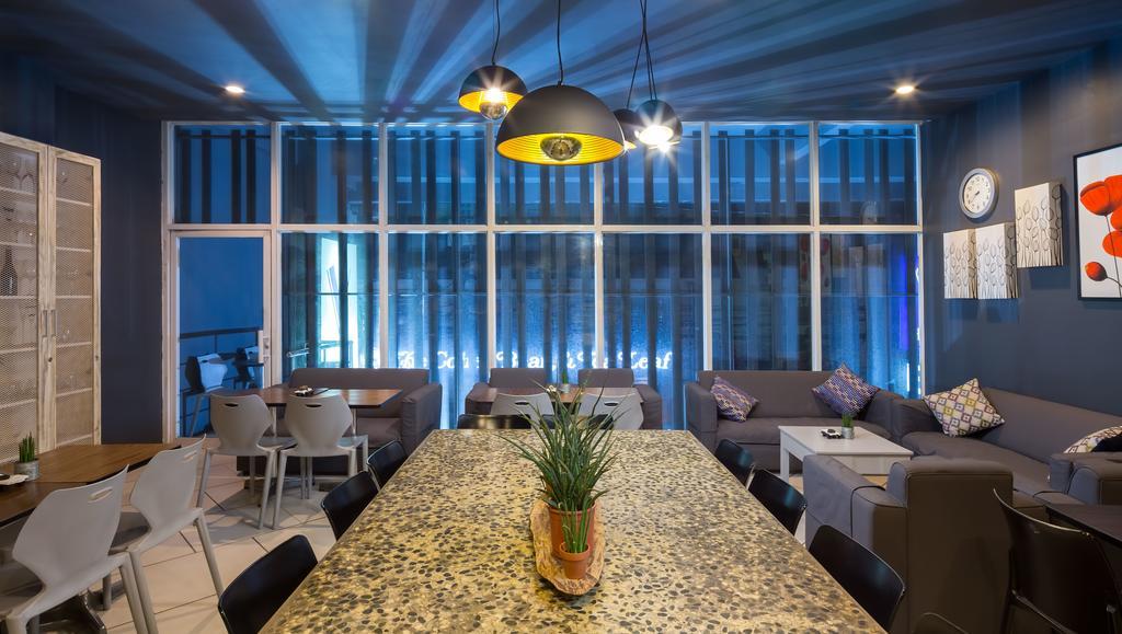 V Hotel Манила Экстерьер фото