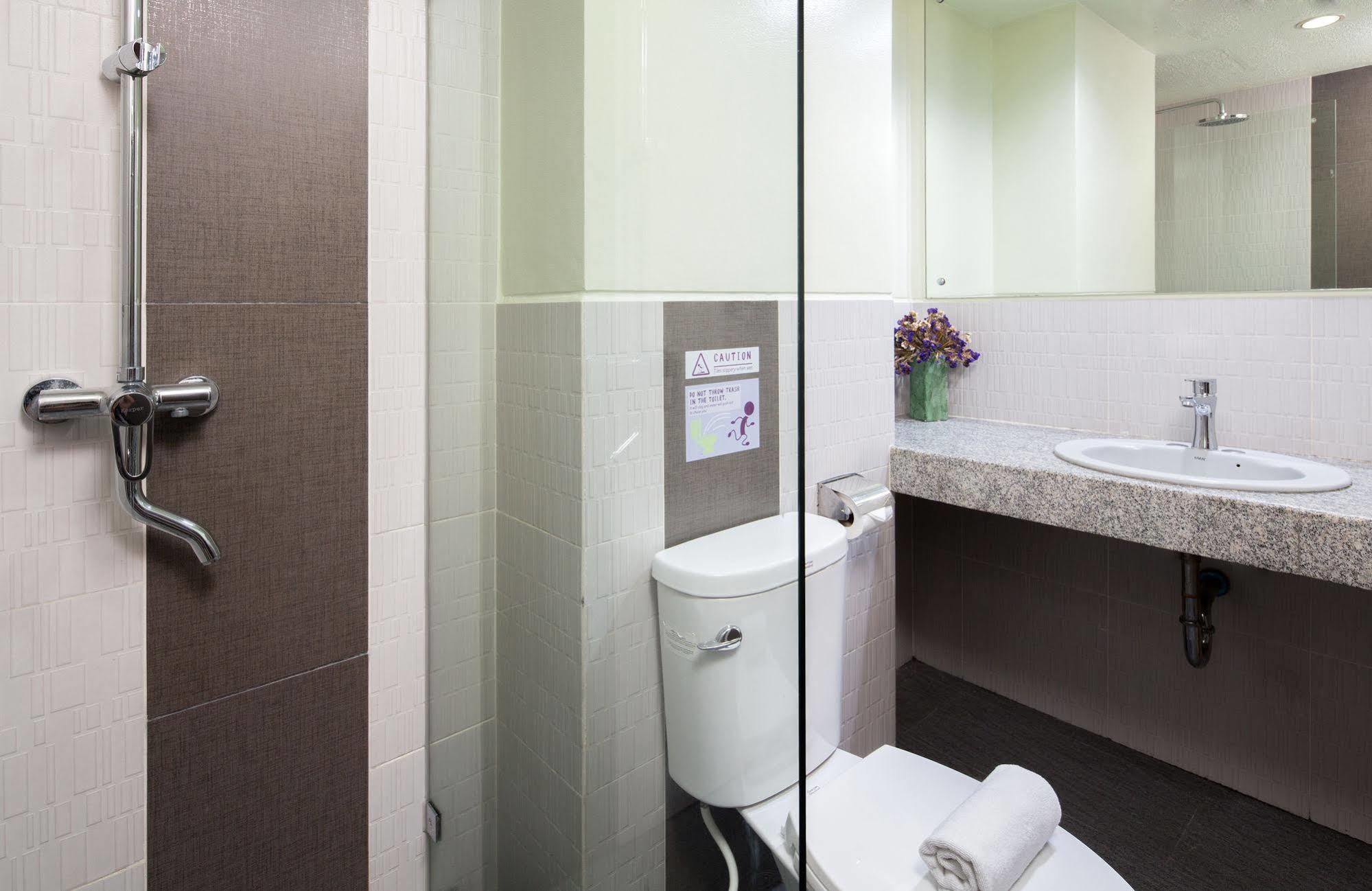 V Hotel Манила Экстерьер фото