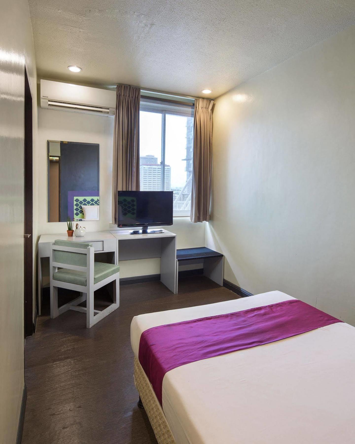 V Hotel Манила Экстерьер фото